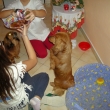 stoj�c� (sed�c�) Ferda p�i obdarov�n� Je���kem... 24.12.2008